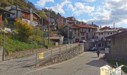 Arcumeggia: un museo a cielo aperto tra le colline lombarde.