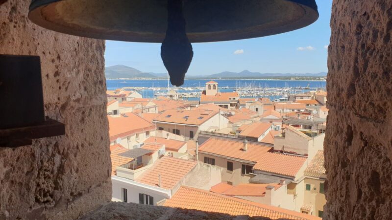 La chiesa di San Francesco nel centro di Alghero: costruita dai frati provenienti dalla Spagna