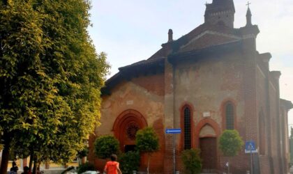 Da Magenta a Milano Porta Ticinese in mountain bike passando davanti alla bellissima chiesa di San Cristoforo