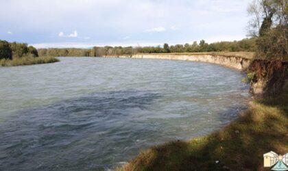 Ticino pericoloso, crolla la sponda e ciclista finisce nel dirupo