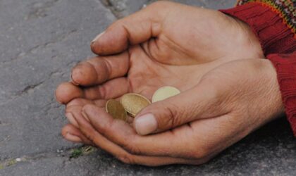 Scrivere di persone in disgrazia e scoprire quel subdolo sentimento di godimento in chi legge